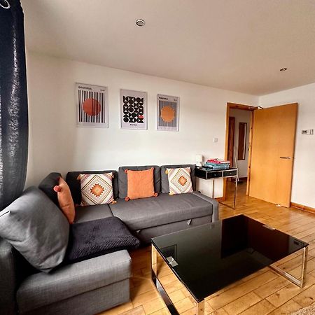 City Centre Apartment Next To Bus And Train Station Inverness Esterno foto