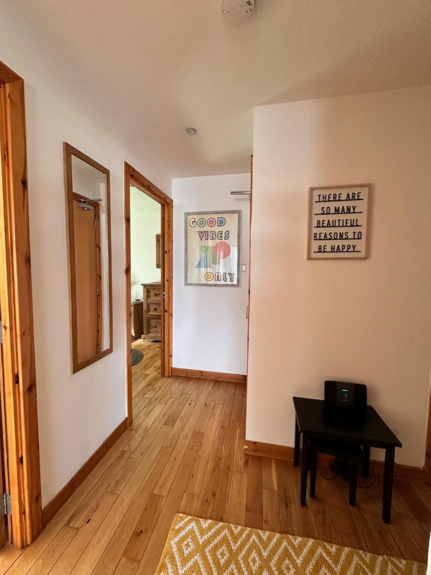 City Centre Apartment Next To Bus And Train Station Inverness Esterno foto